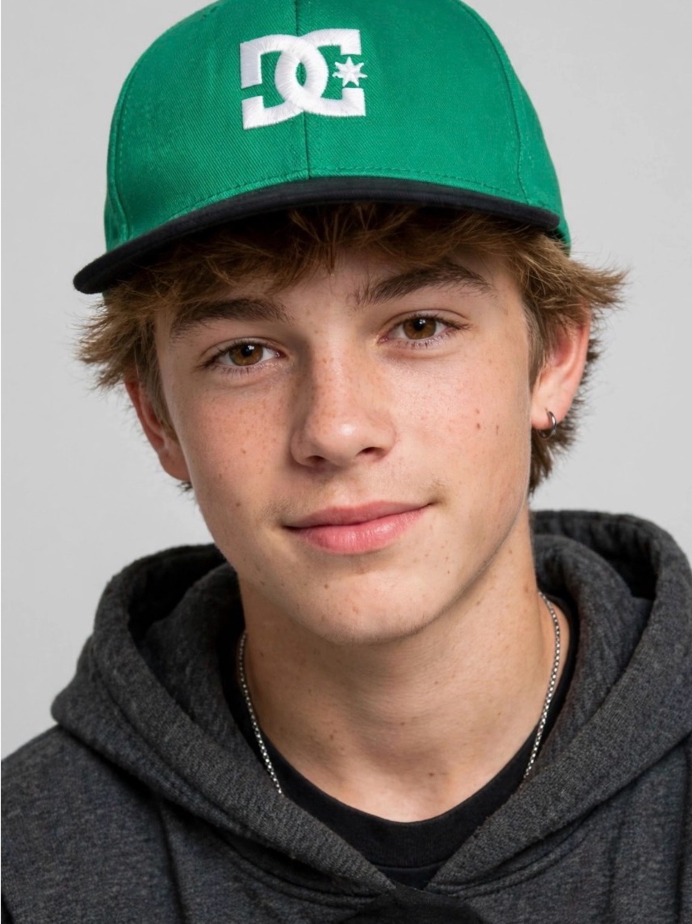 DC Green and Black Logo Snapback Hat - Men's Flexfit Baseball Cap- Stitched DC